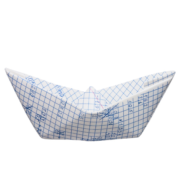 Сувенир "Бумажный кораблик".  Фарфор.