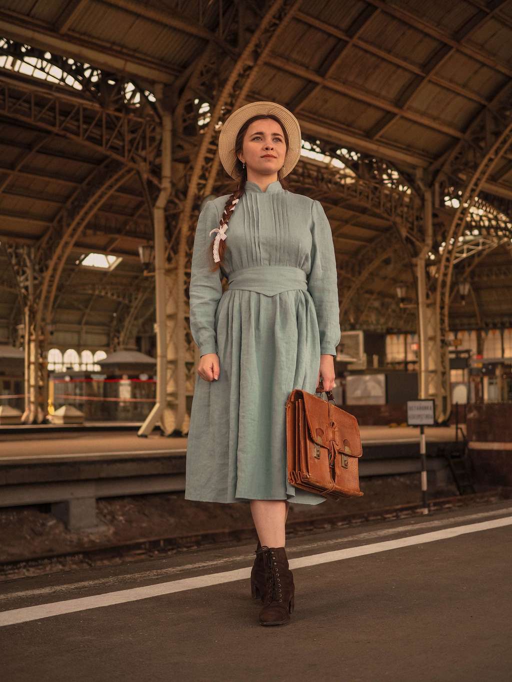 Платье "Энн"- пудрово-голубое