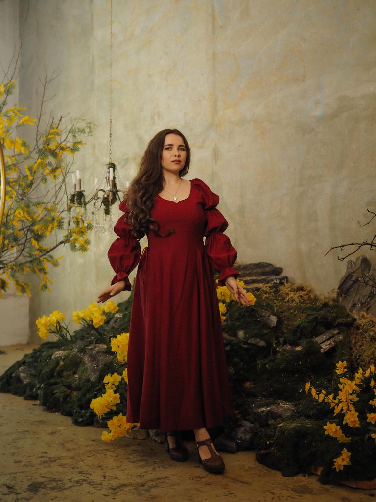 Платье «Арвен» из винной вискозы крэш