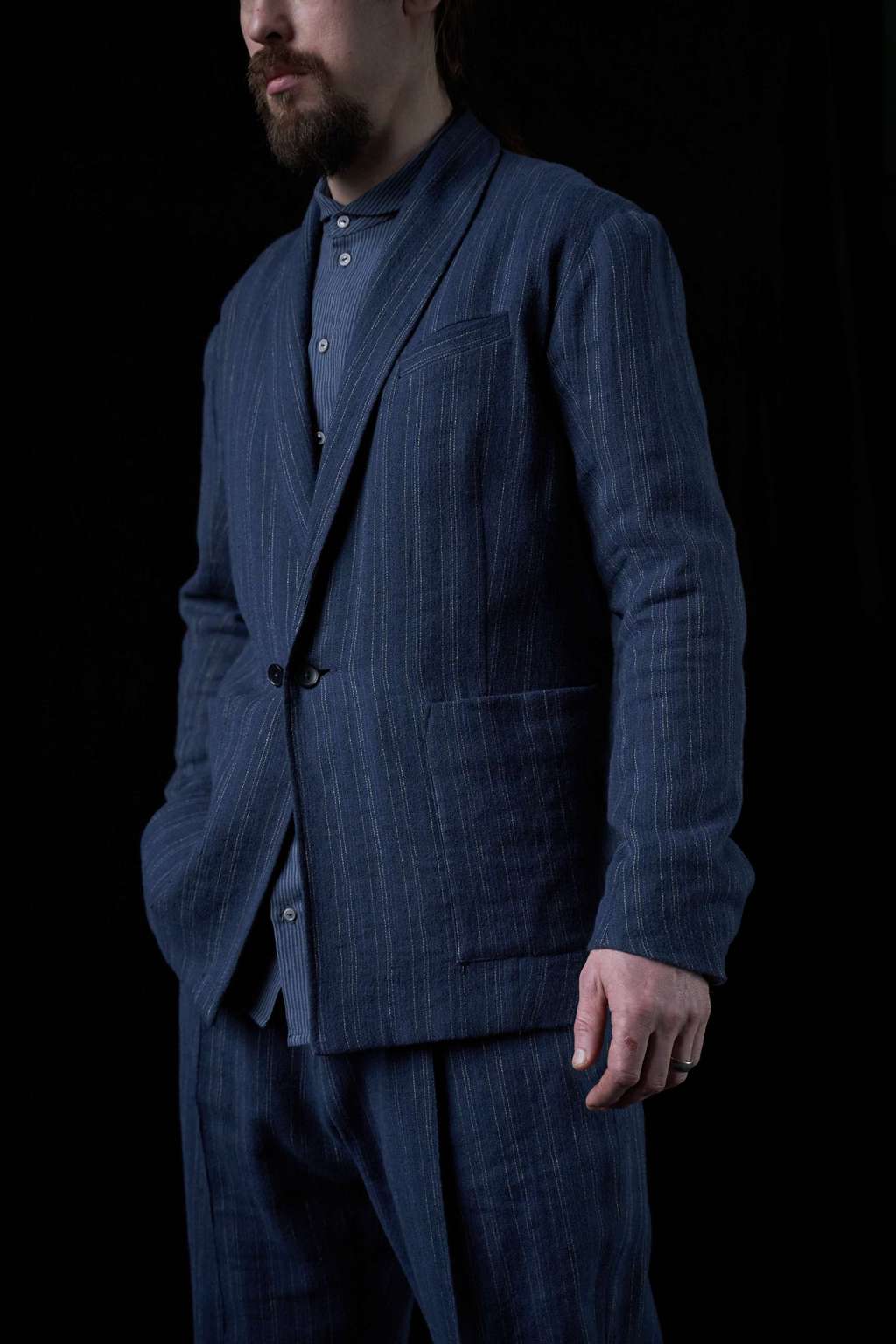 Синий пиджак