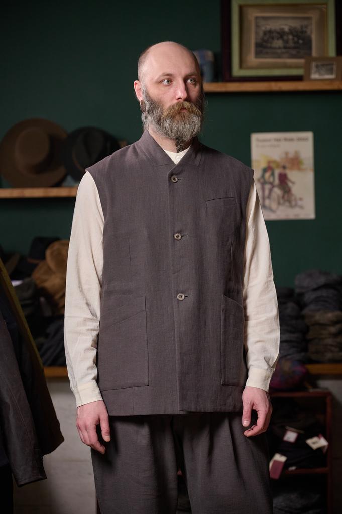 Серый удлиненный жилет из вареной конопли