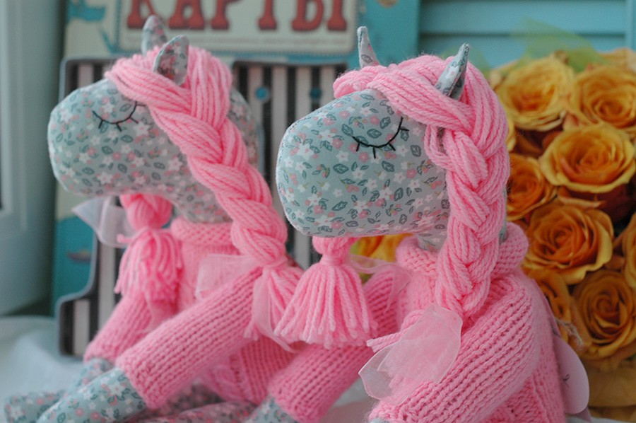 Цветочные лошадки