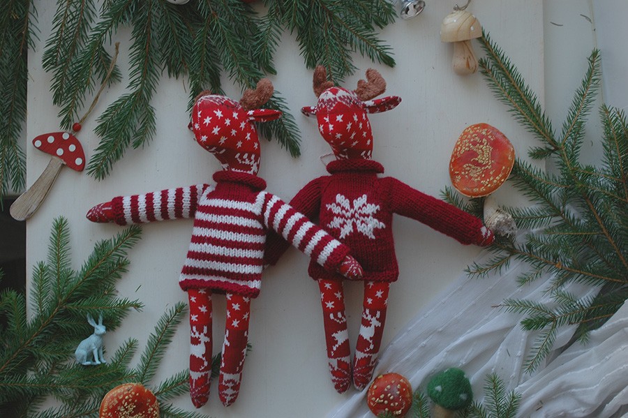 Олени новогодние