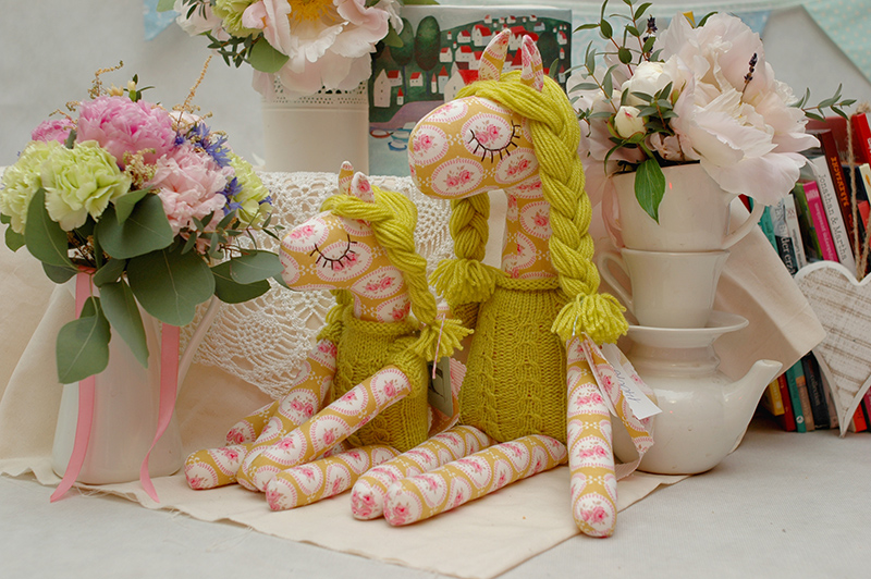 Лошадки "Мама и дочка"