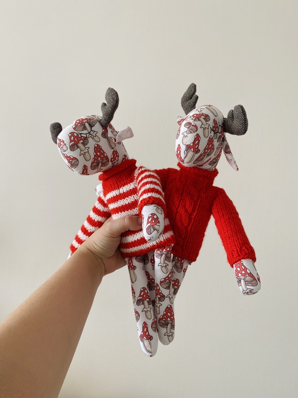 Лоси в мухоморах