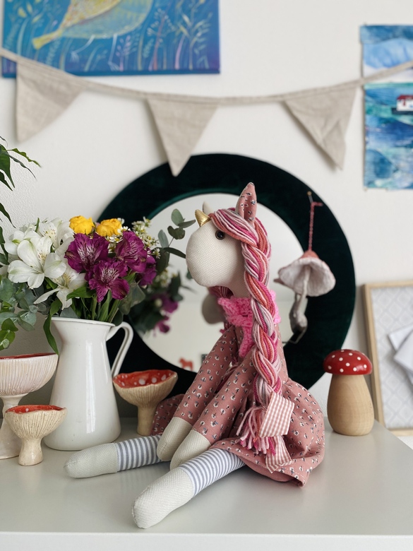 Единорожка в розовом