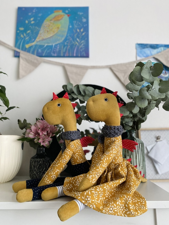 Драконы желтые