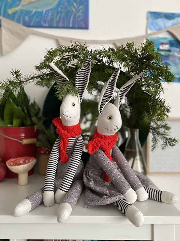 Зайцы в тельняшках