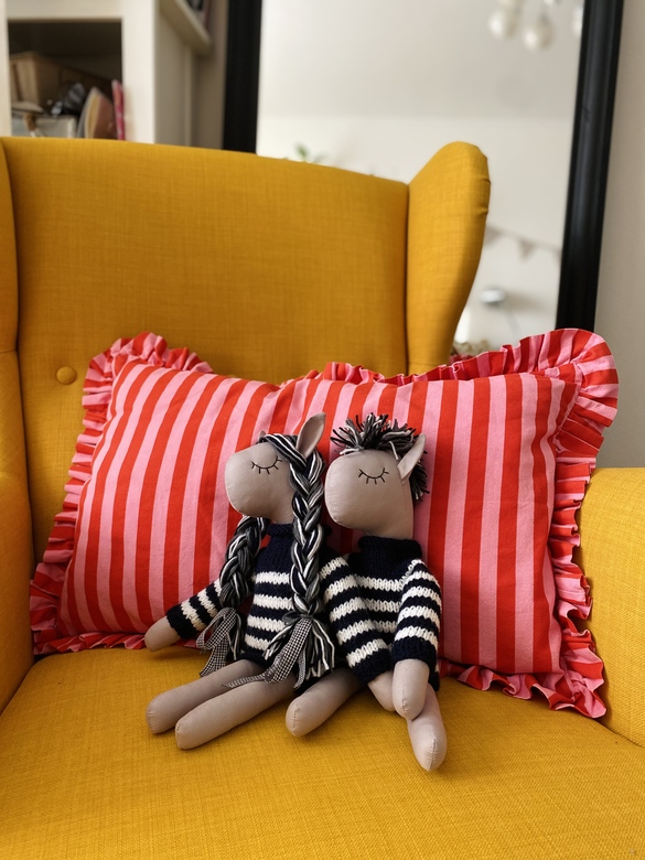 Сплюшки в свитерах