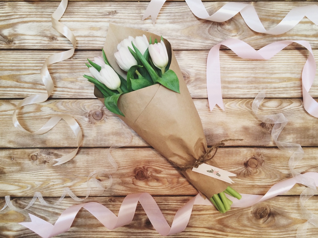 КУЛЕК С ПИОНОВИДНЫМИ ТЮЛЬПАНАМИ (7 шт)