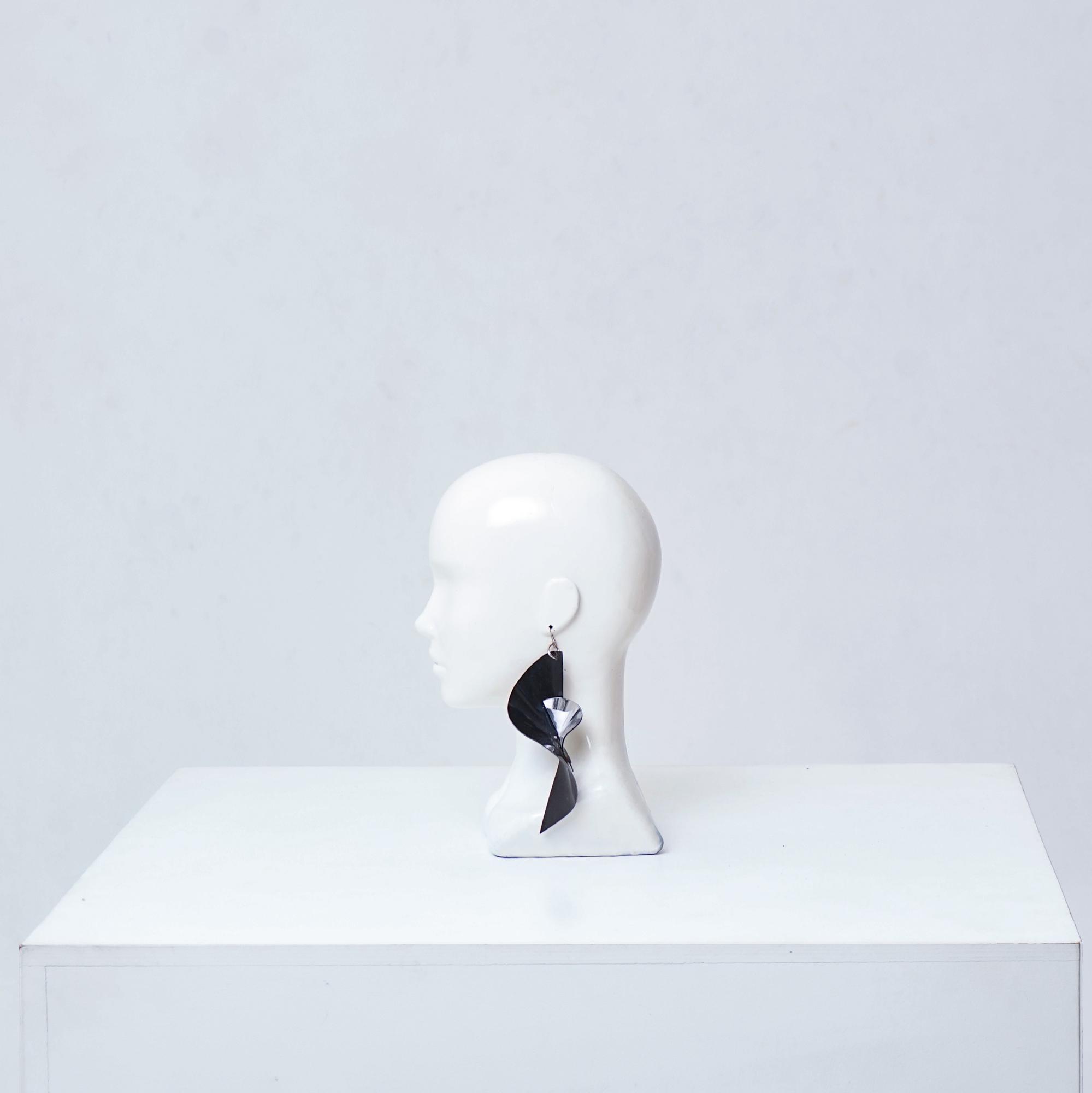 Моно Серьга future