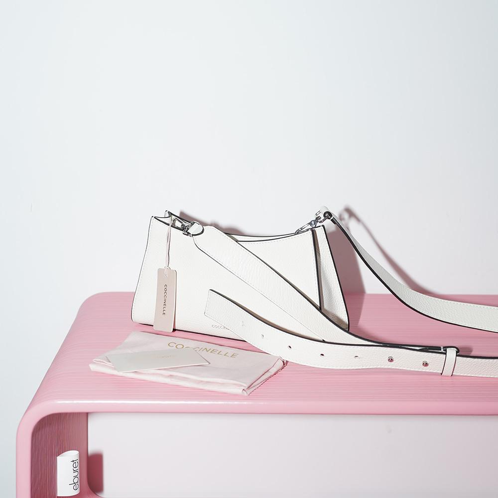 COCCINELLE PLUM White / белый