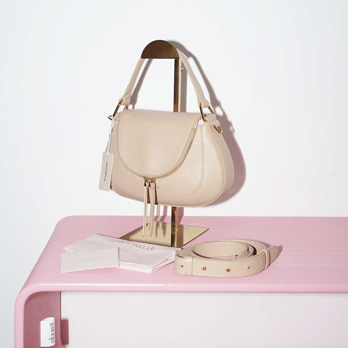 COCCINELLE SOLE Toasted / Песочный беж M00049