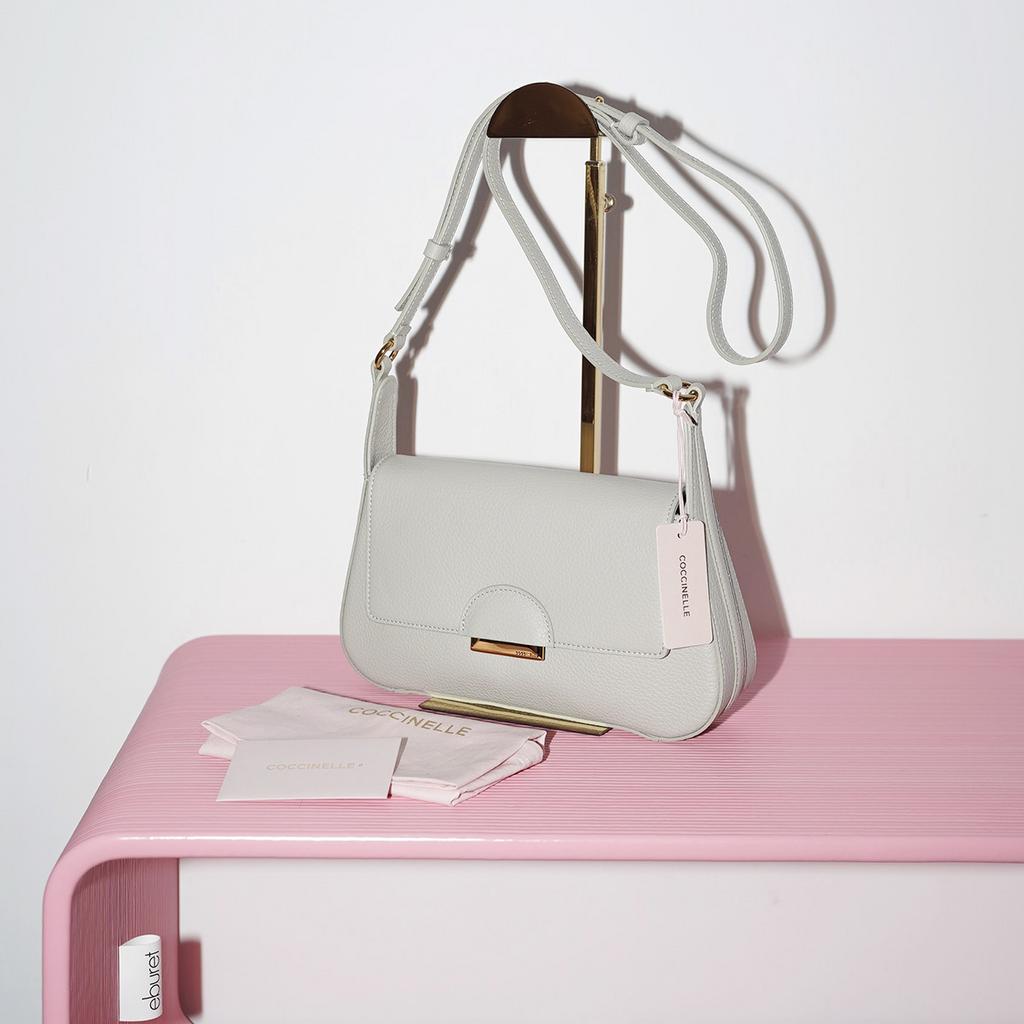 СУМКА COCCINELLE TALIA SHOULDER BAG Gelso / Серо-бежевый M00069