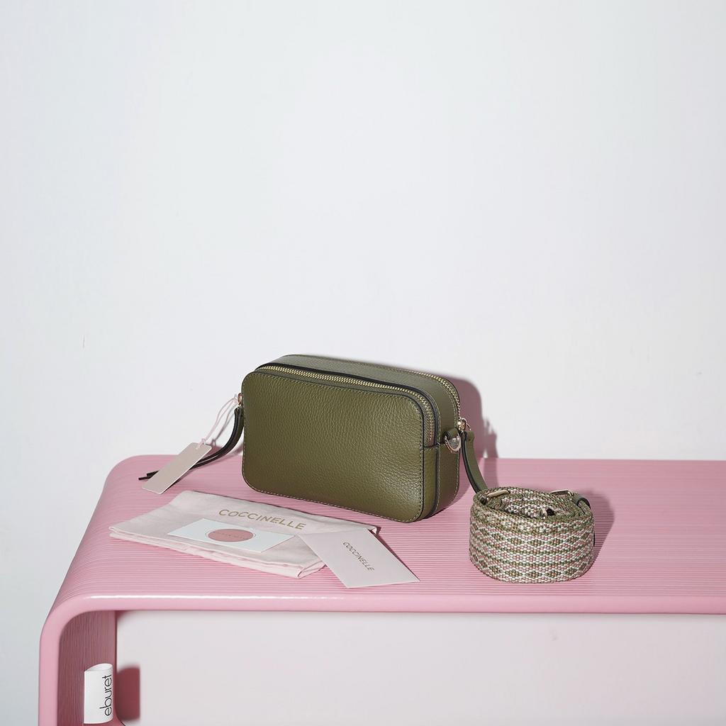 СУМКА COCCINELLE JEN SMALL Loden / Хаки M00084