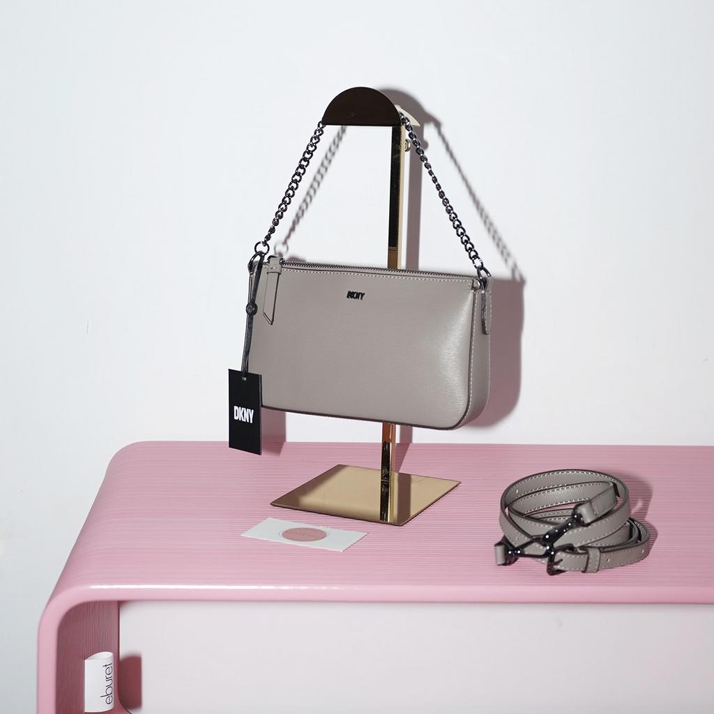 DKNY BRYANT PARK DEMI BAG Clay / Серый M00644