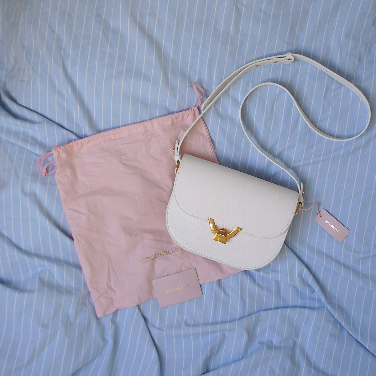 СУМКА COCCINELLE DEW Brillant white / белый M00772