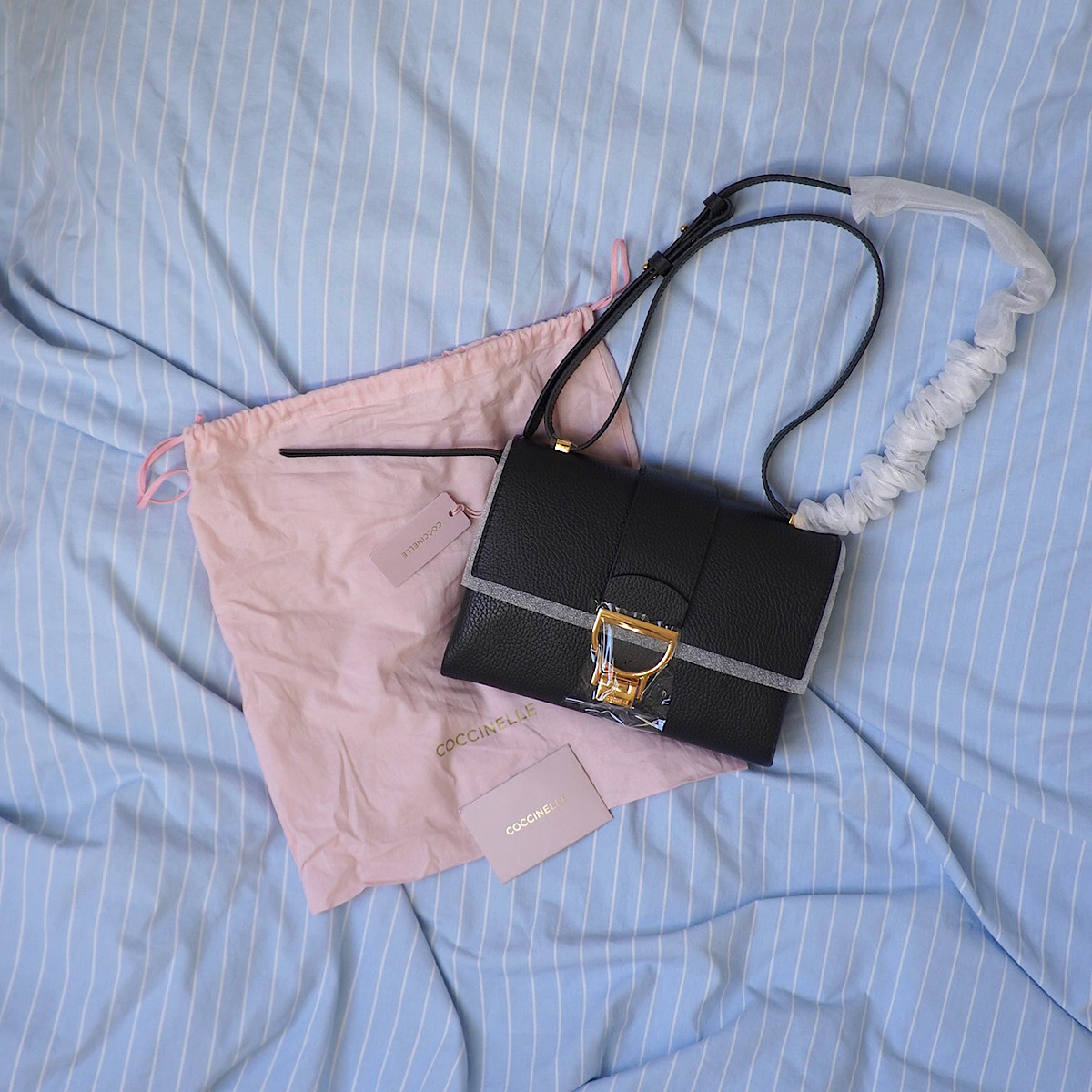 СУМКА COCCINELLE ARLETTIS SHOULDER BAG Noir / Черный M00790