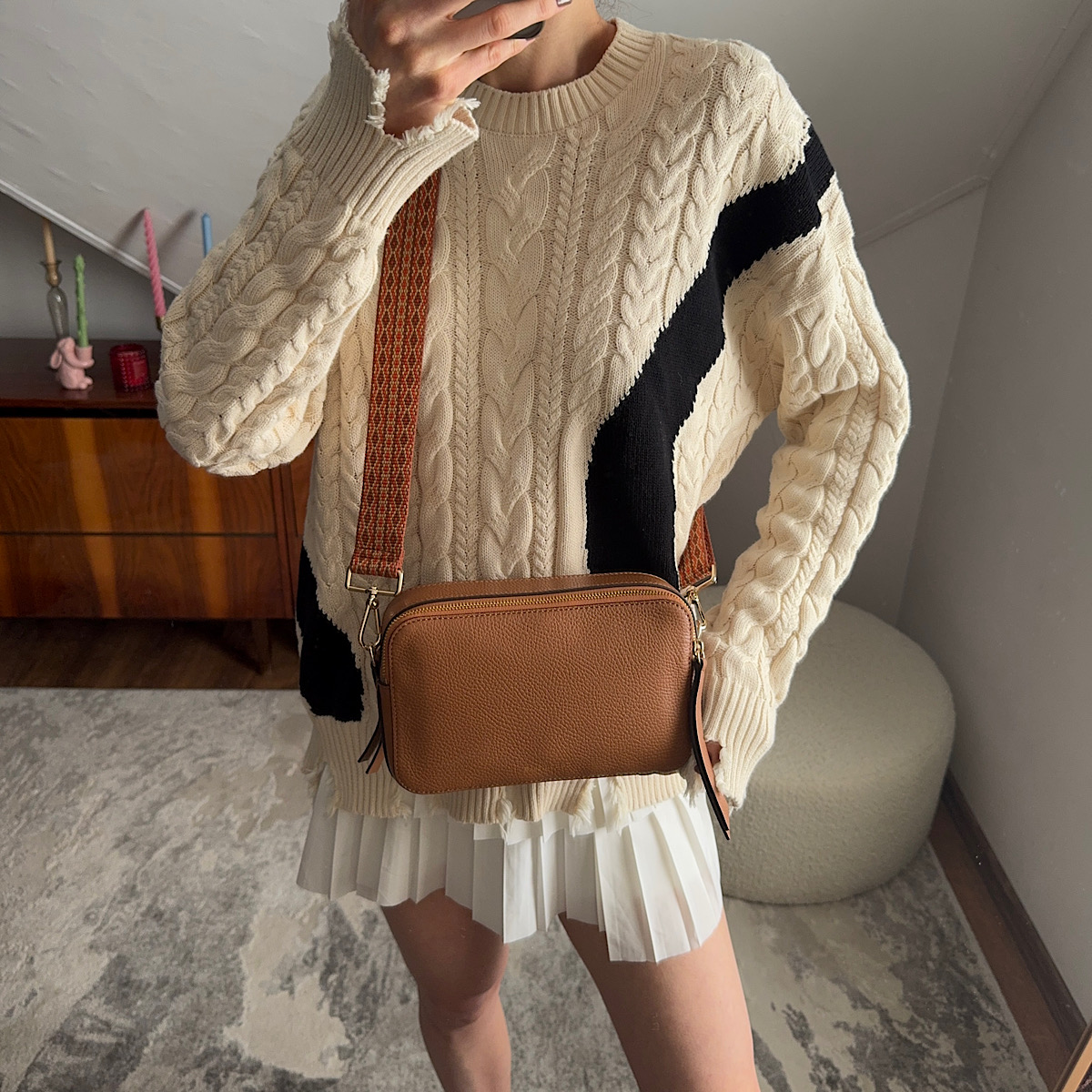 СУМКА COCCINELLE JEN MEDIUM цвет Caramel W03 / Карамельно-коричневый M00756