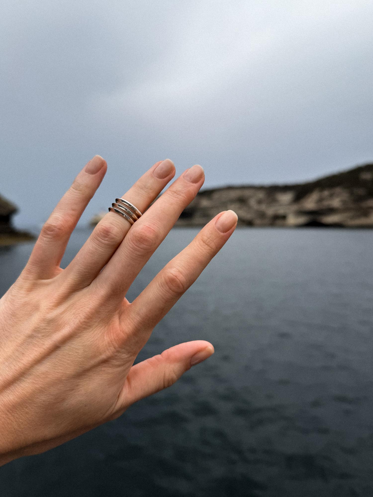 Кольцо тройное с гранями на вторую фалангу