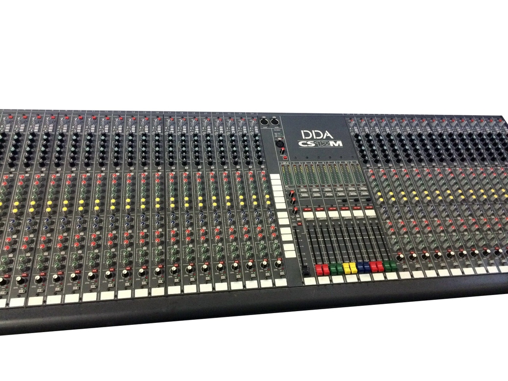 DDA CS12M Микшерный пульт