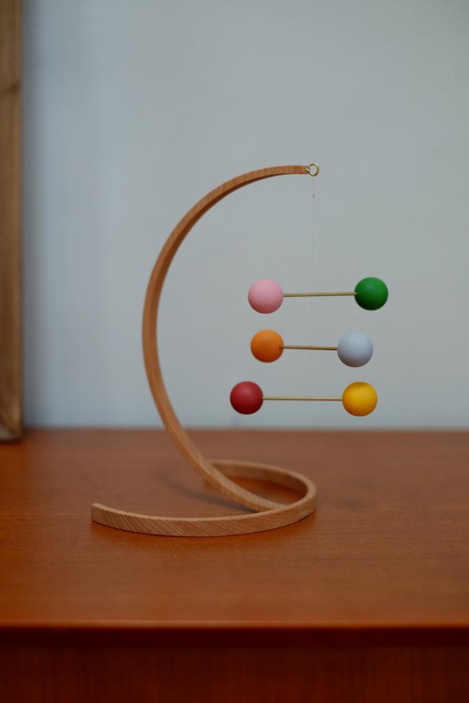 Nikki standing mobile