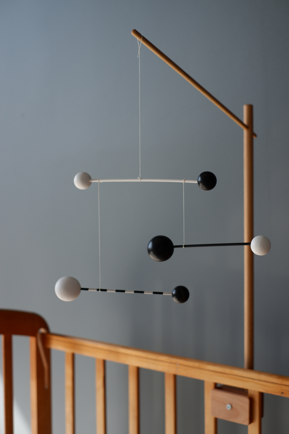Mini b&w hanging kinetic mobile