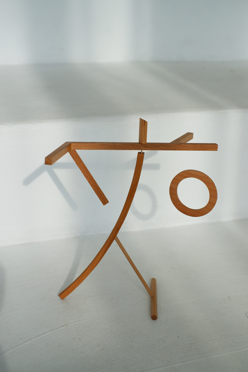 Lifeline standing kinetic mobile