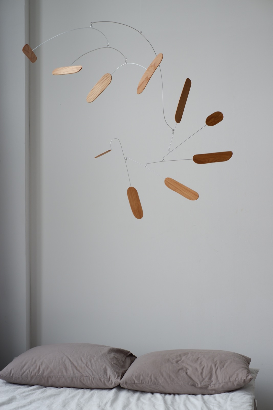 Big wave hanging kinetic mobile