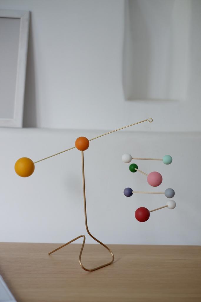 Michelle color standing mobile