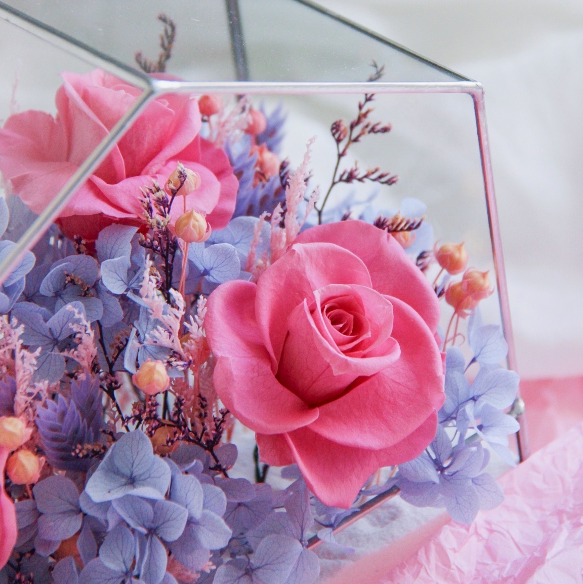 флорариум с сухоцветами Дом полный роз