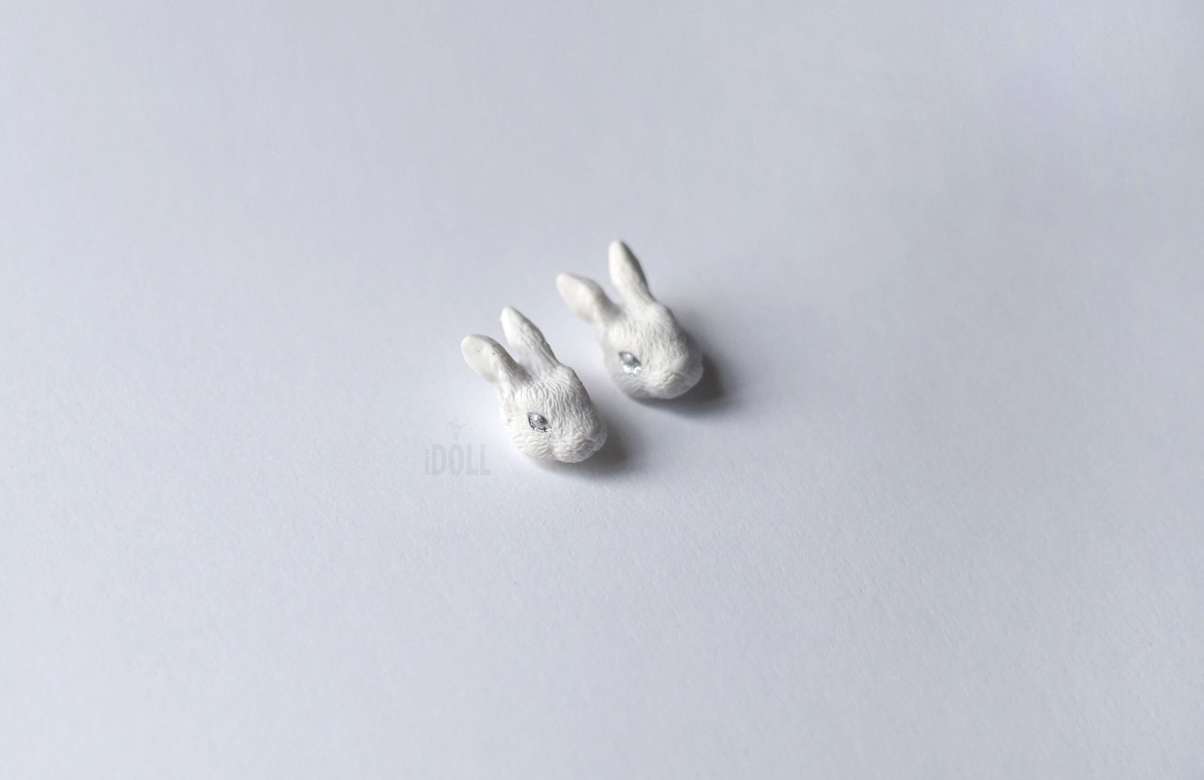 серьги белые кролики