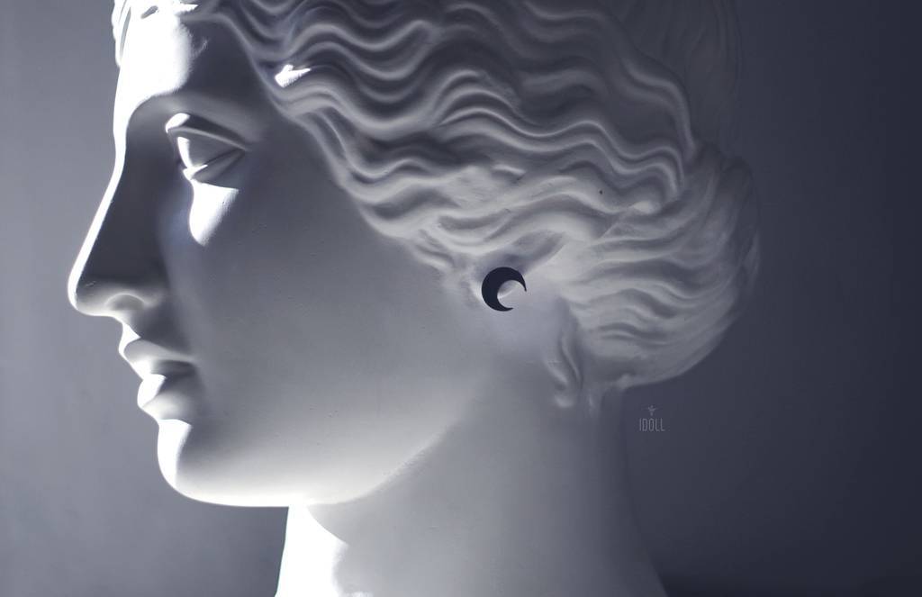 серьги малые чёрные луны