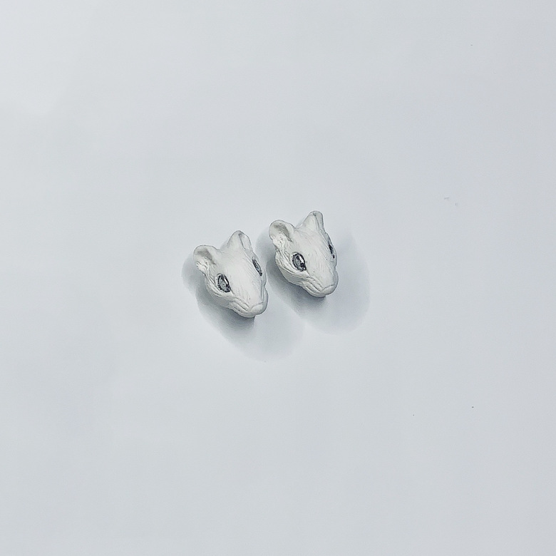 серьги белые крысы