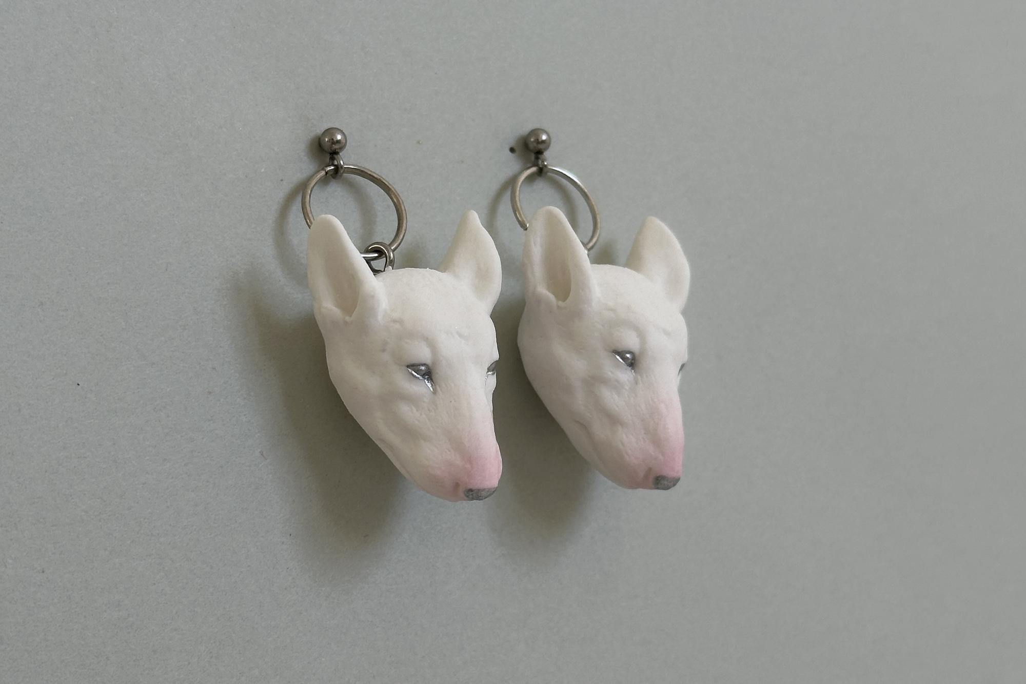 серьги белые бультерьеры