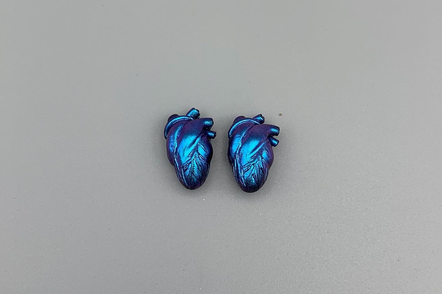 серьги переливающиеся сердца