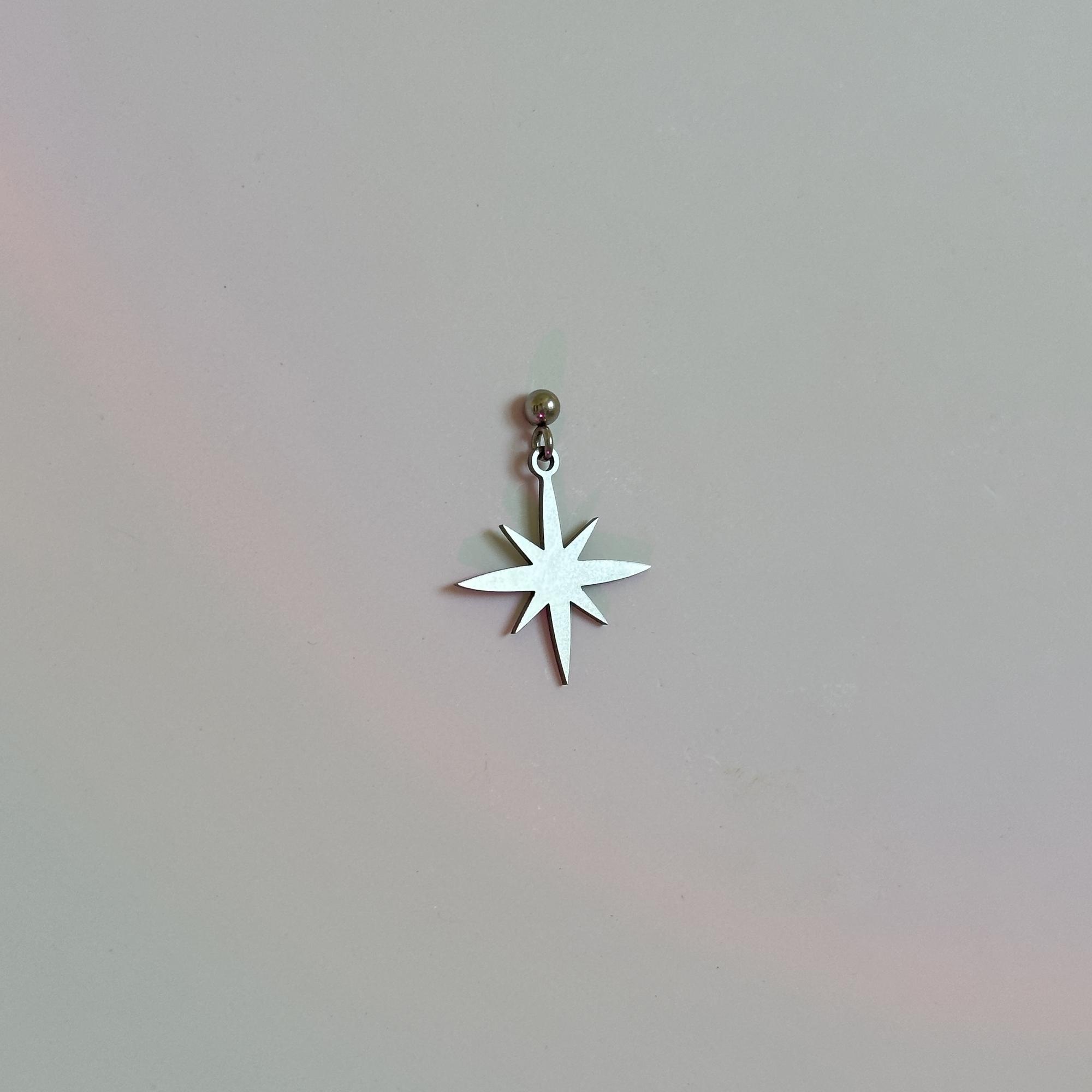 моносерьга малая звезда