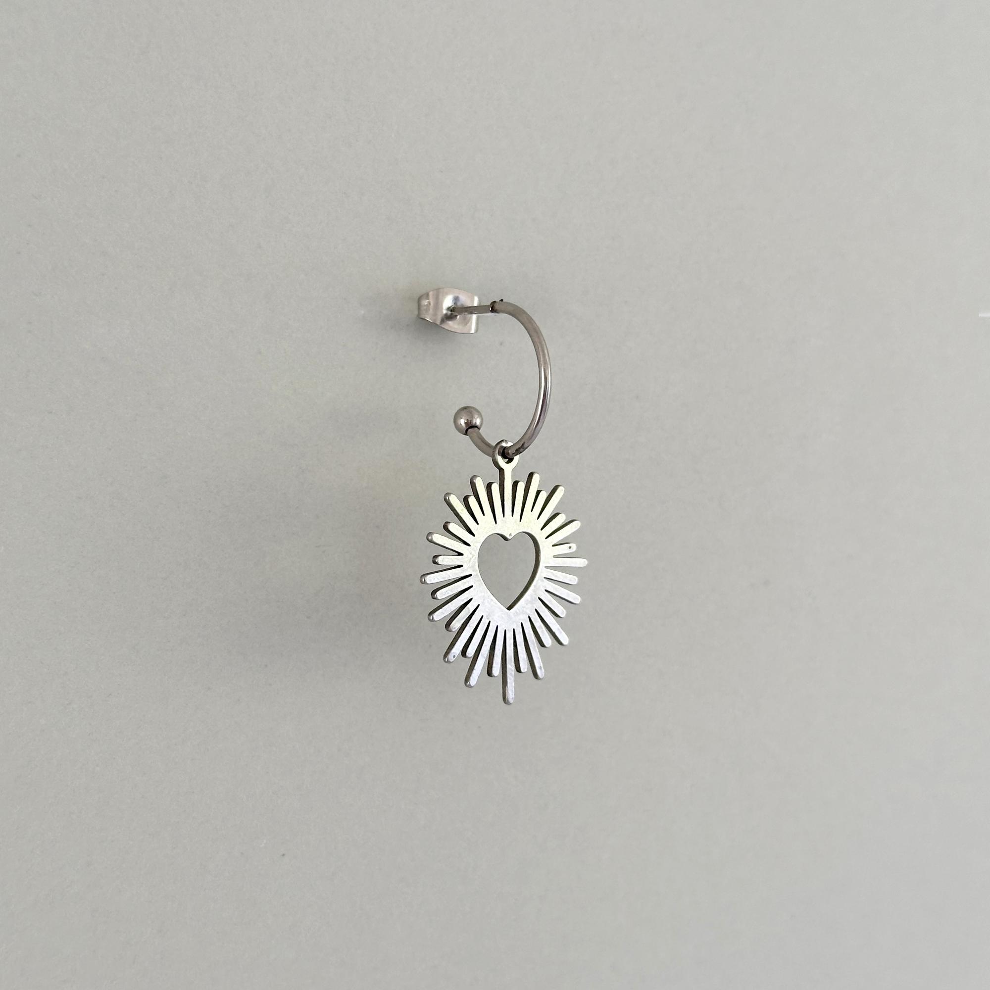 моносерьга искрящееся сердце