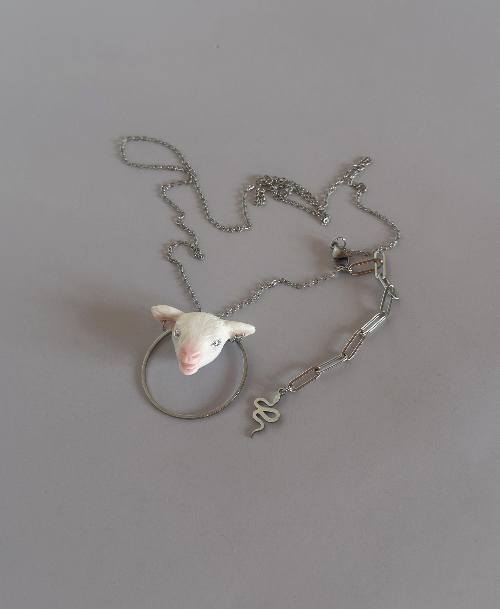 кулон ягненок белый