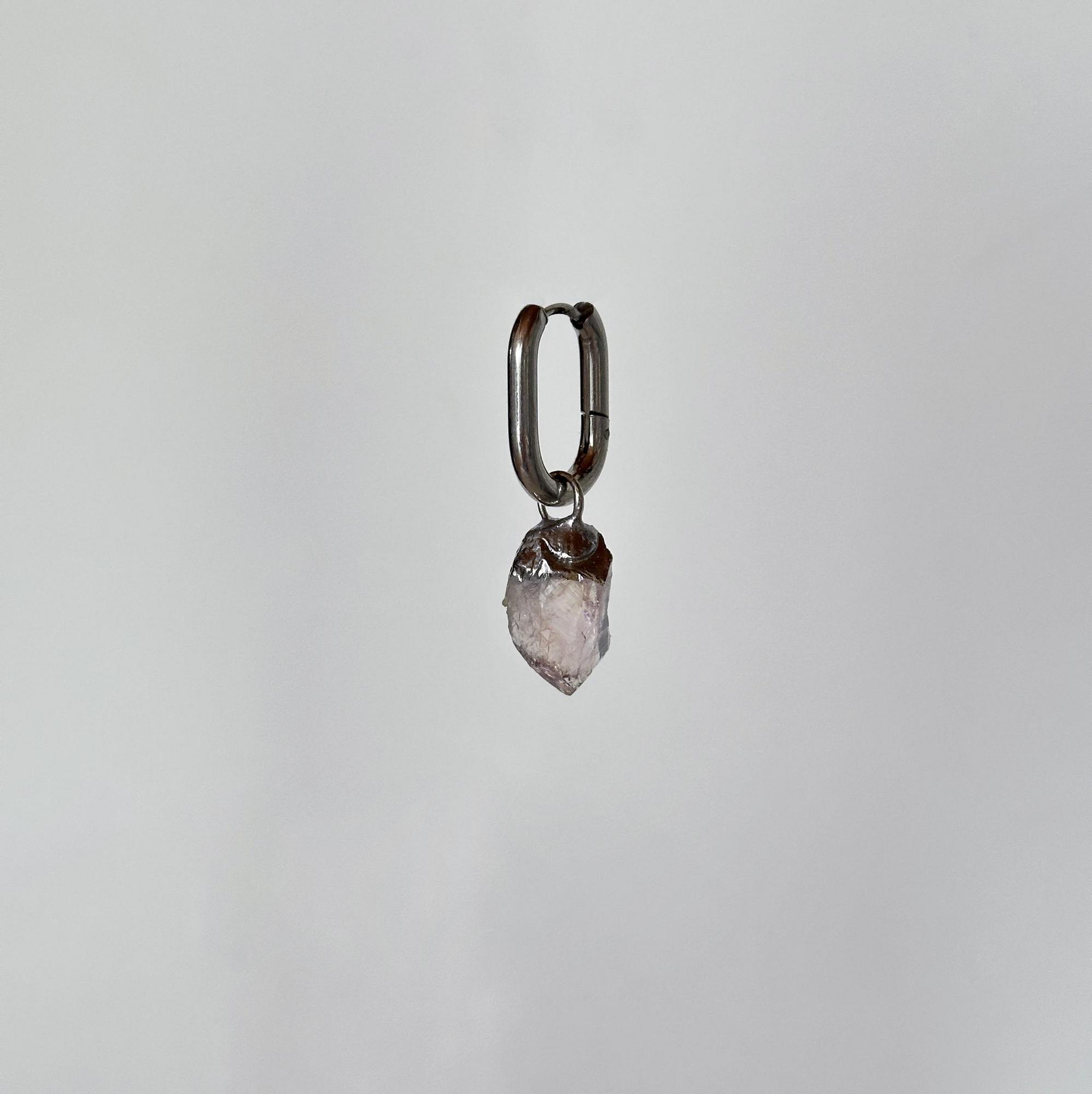 моносерьга с аметистом №7