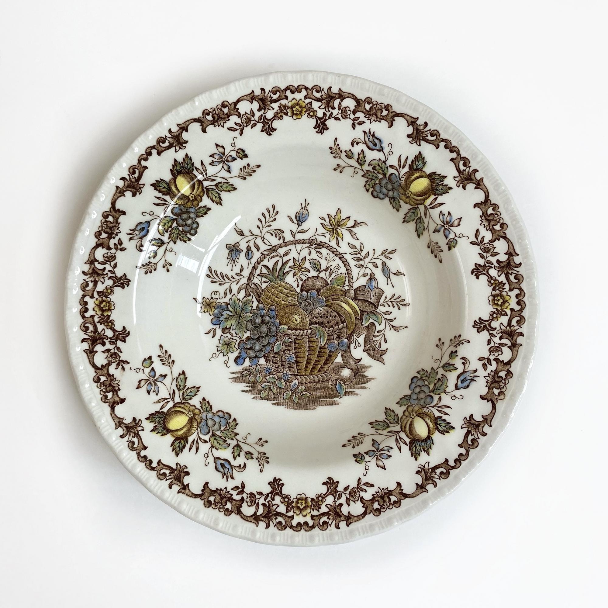 Глубокая тарелка Royal Tudor