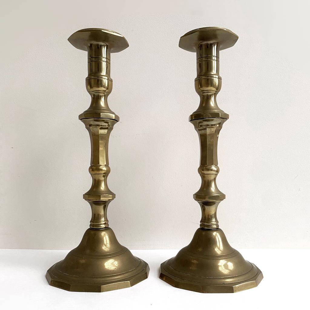 Большой подсвечник из латуни