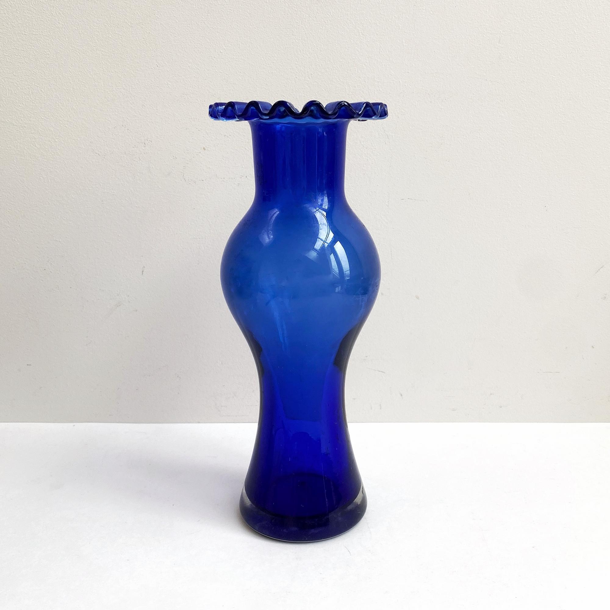 Ваза кобальтовая
