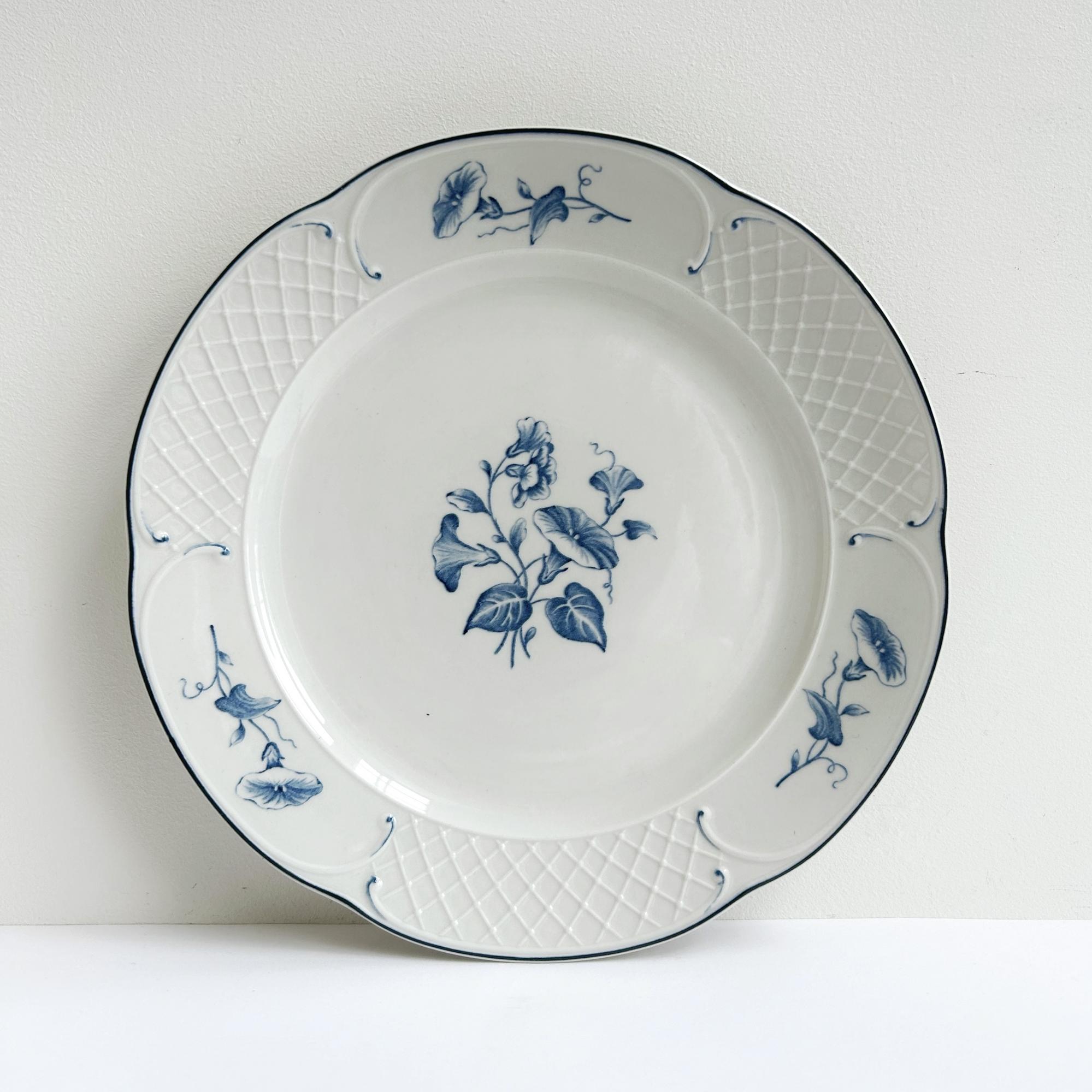 Тарелка «Петуния»