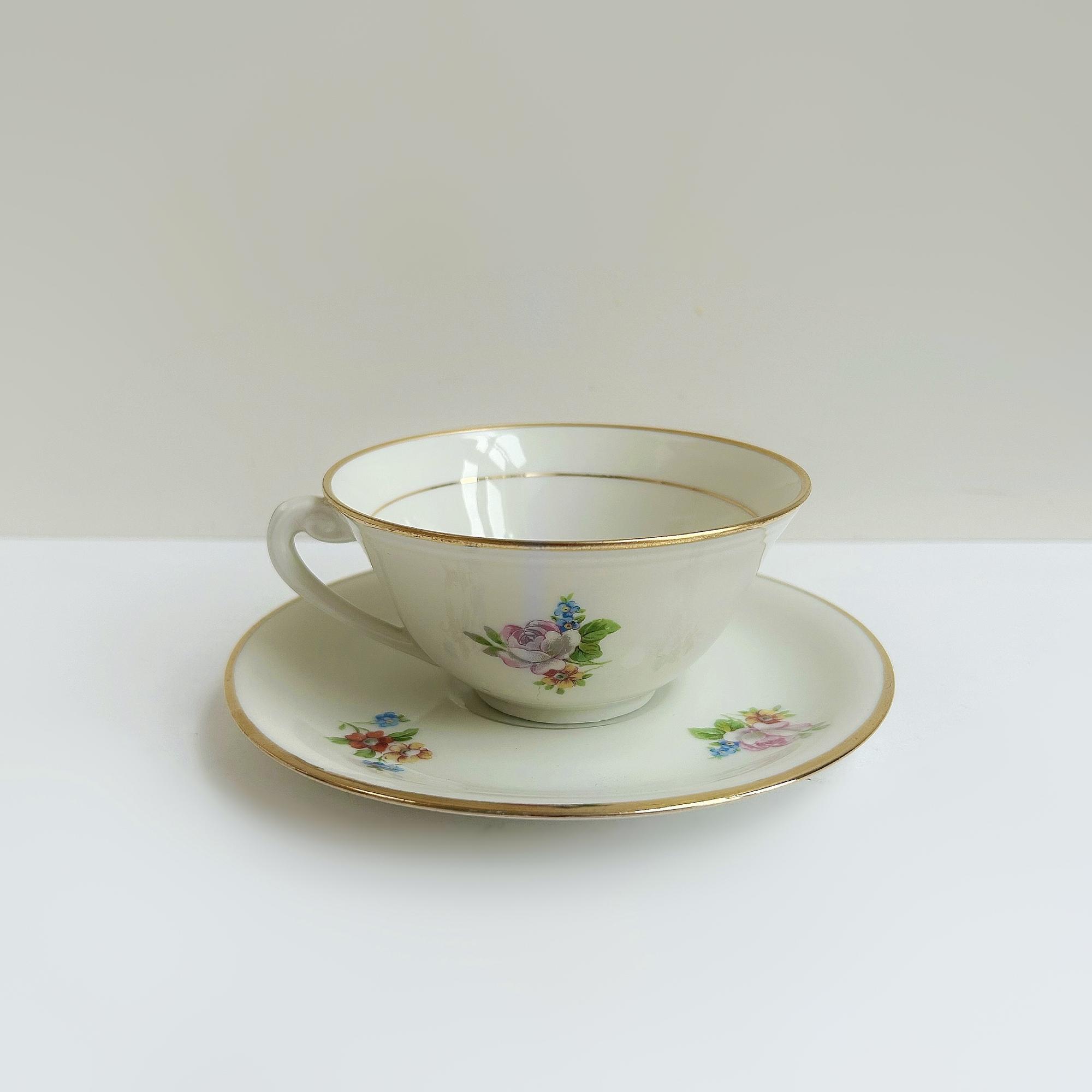 Чайная пара из костяного фарфора