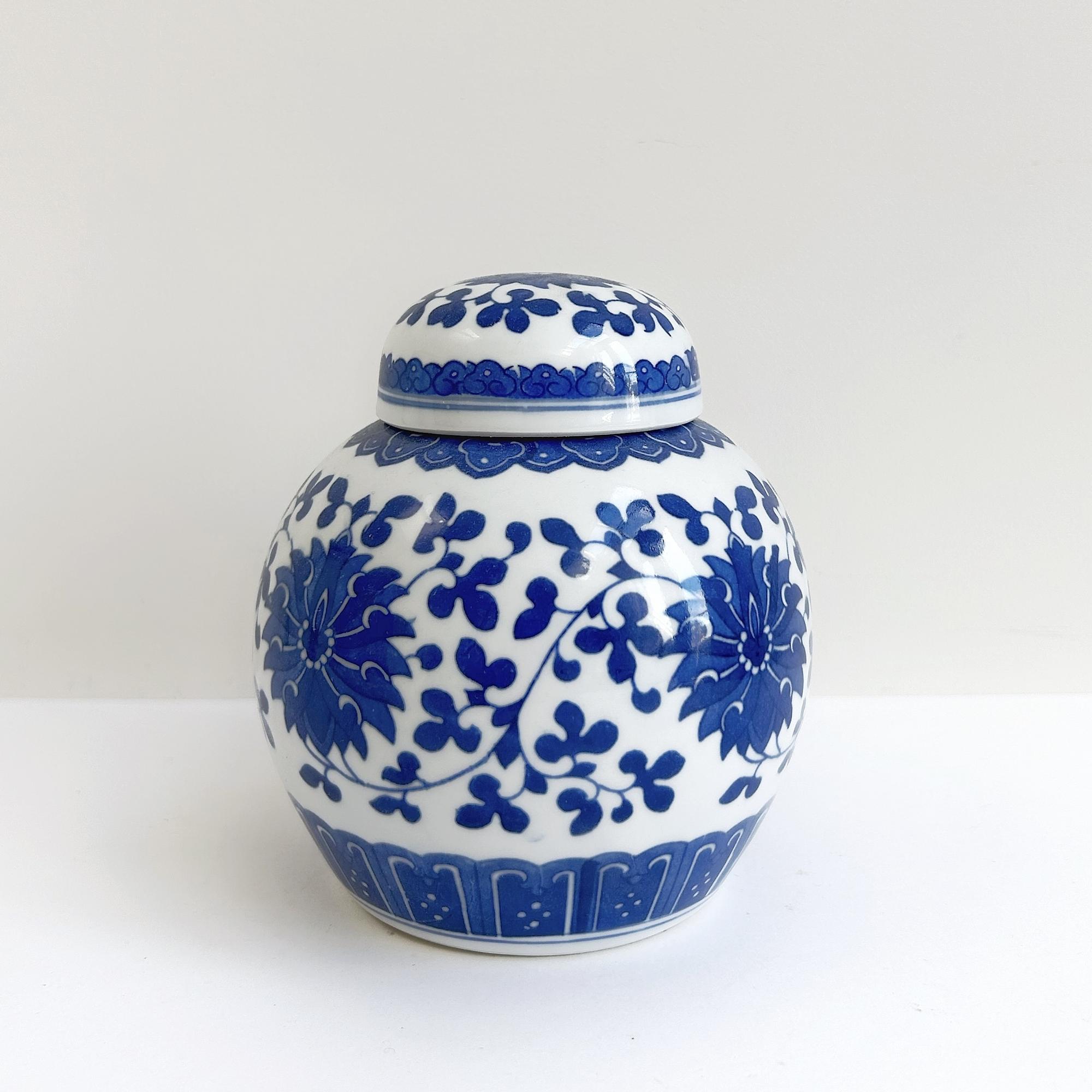 Банка/чайница с узором