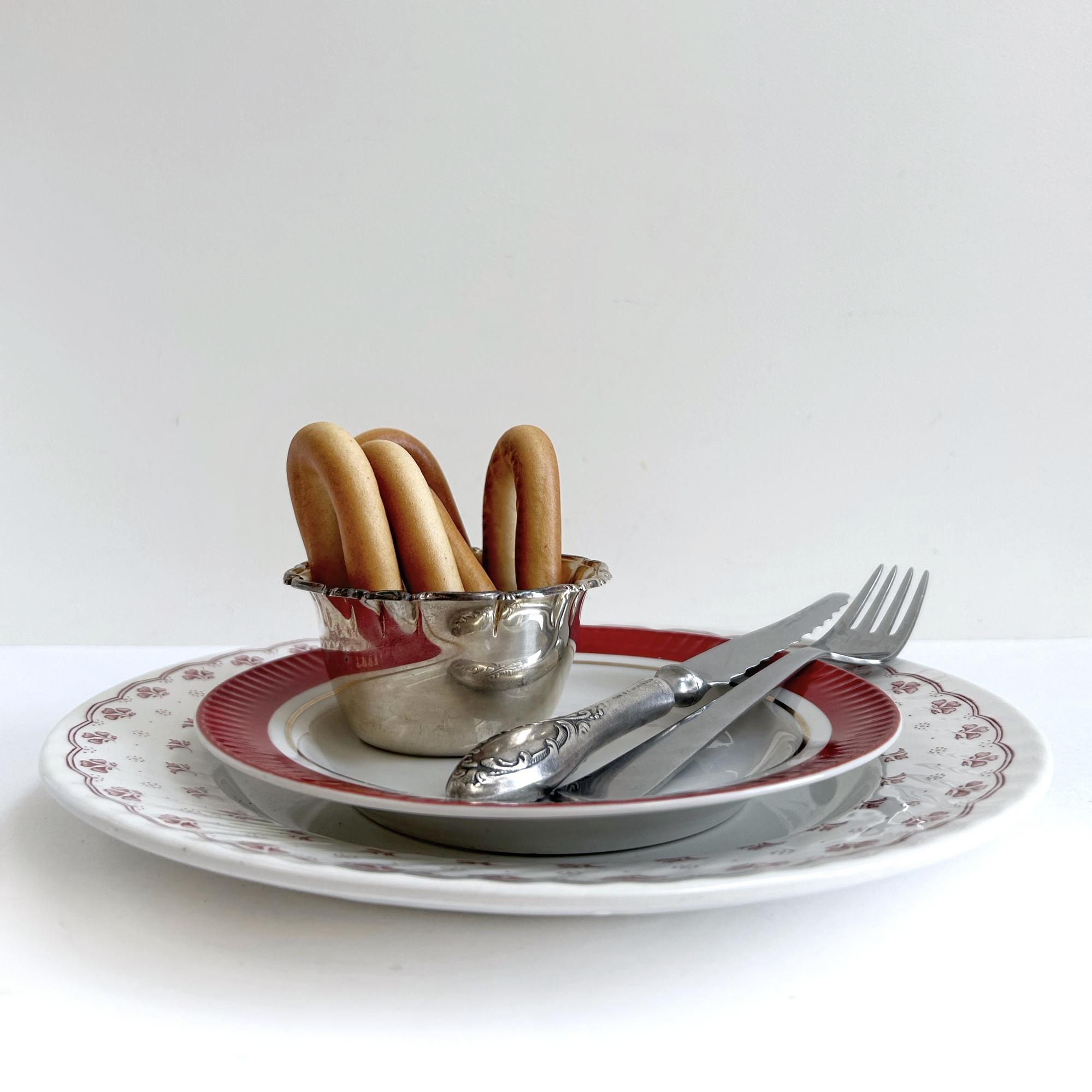 Ёмкость с фигурным краем