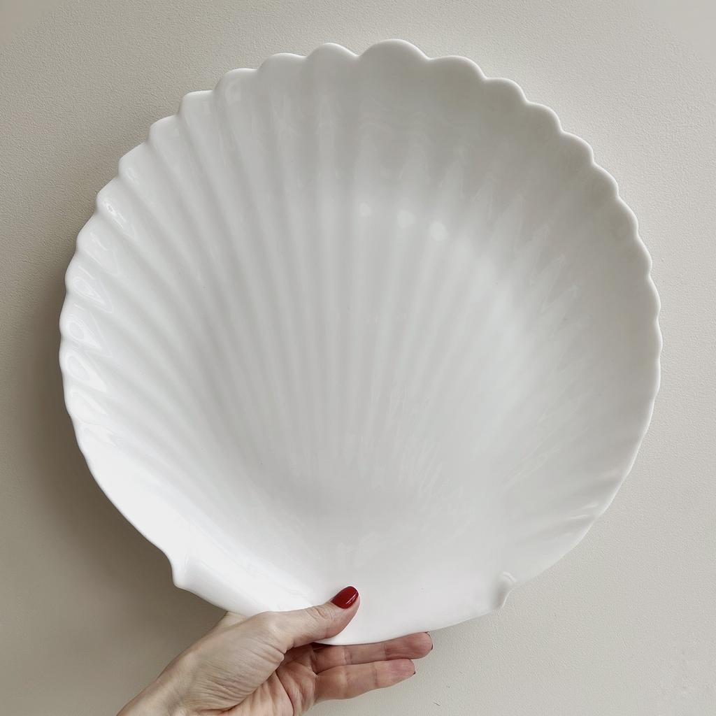 Большое блюдо-ракушка, Франция