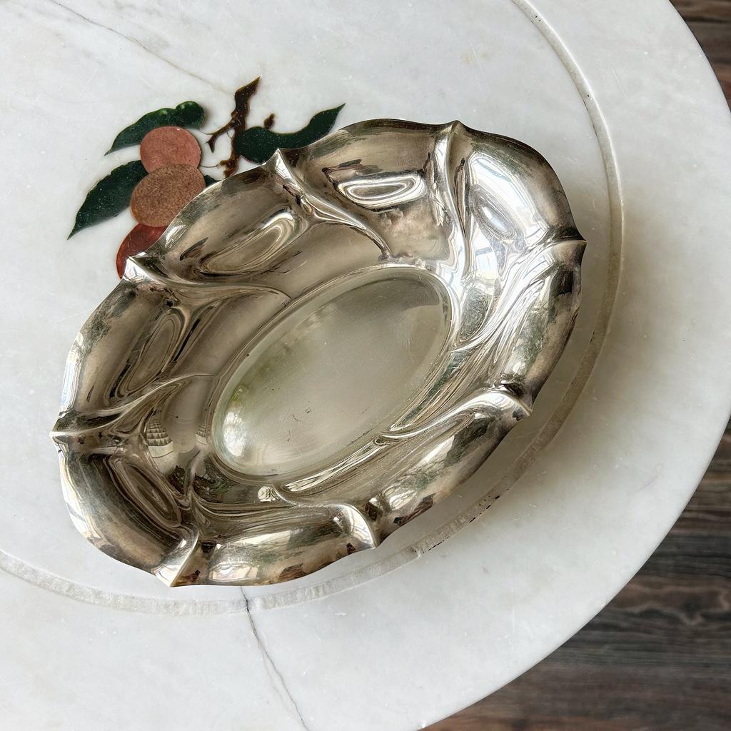 Блюдо овальной формы, серебрение