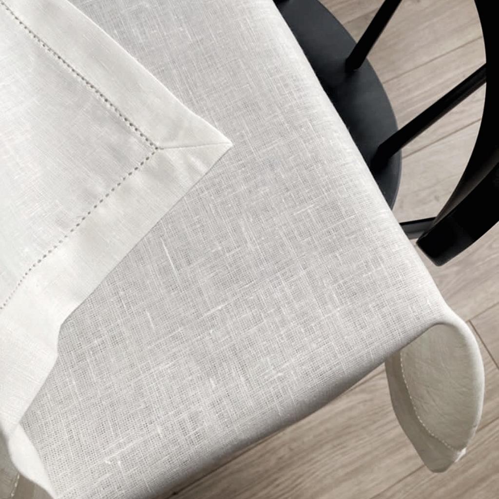 Льняная скатерть с мережкой